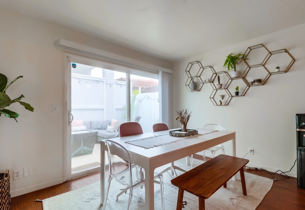 Virtual tour photo 22 of 62 for 2877 McGraw St