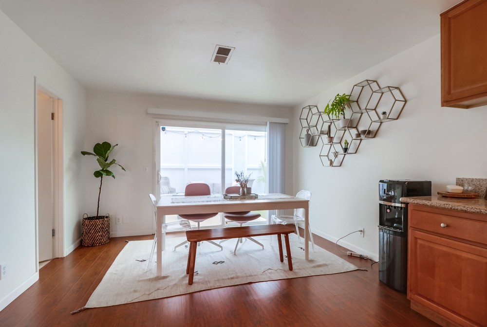 Virtual tour photo 24 of 62 for 2877 McGraw St