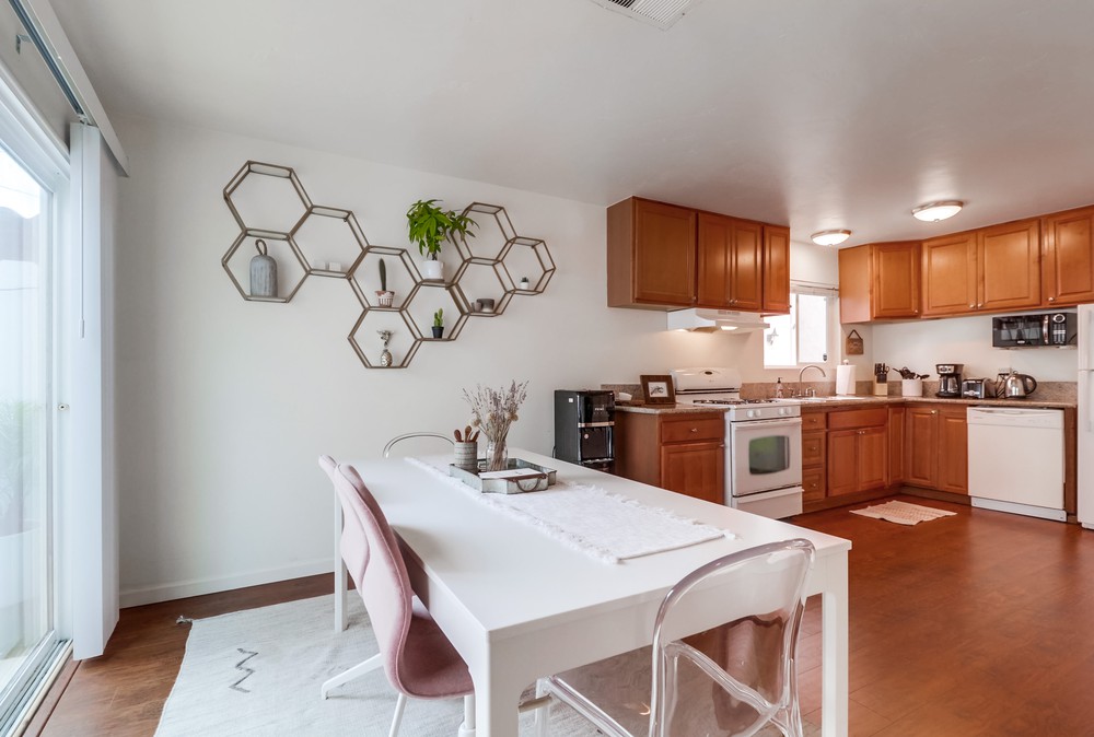 Virtual tour photo 27 of 62 for 2877 McGraw St