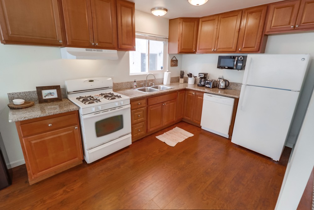 Virtual tour photo 30 of 62 for 2877 McGraw St