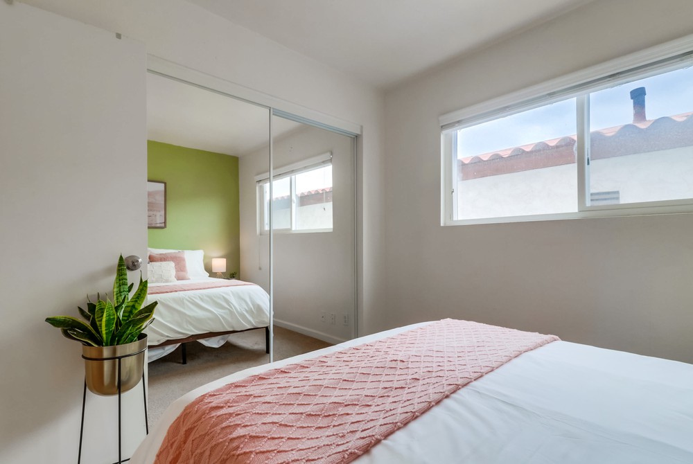 Virtual tour photo 53 of 62 for 2877 McGraw St