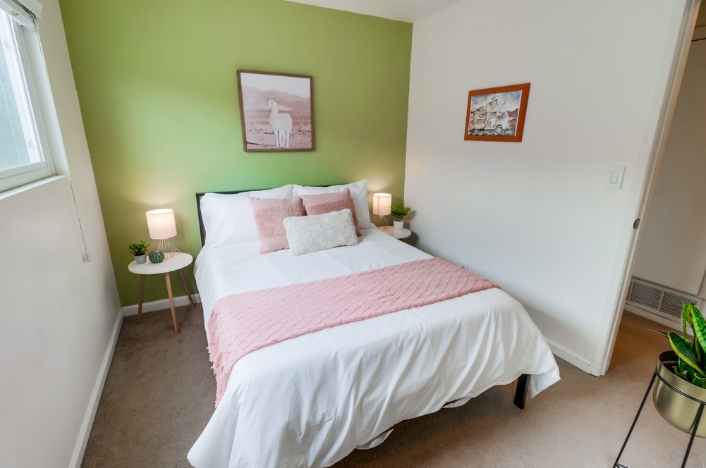 Virtual tour photo 55 of 62 for 2877 McGraw St