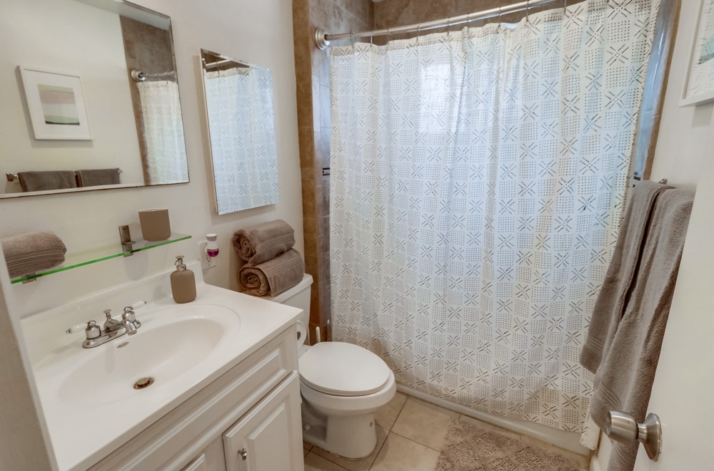 Virtual tour photo 57 of 62 for 2877 McGraw St