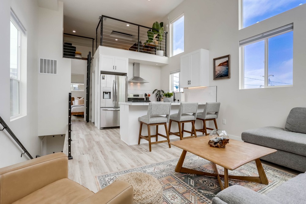 Virtual tour photo 10 of 35 for 2879 McGraw St