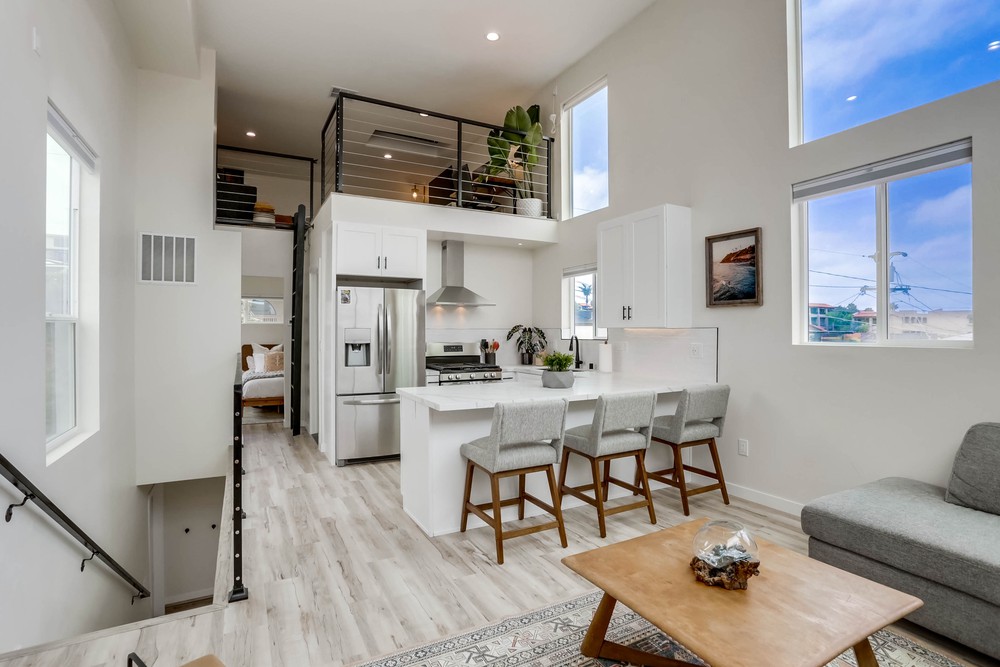 Virtual tour photo 11 of 35 for 2879 McGraw St