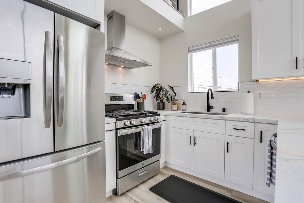 Virtual tour photo 14 of 35 for 2879 McGraw St