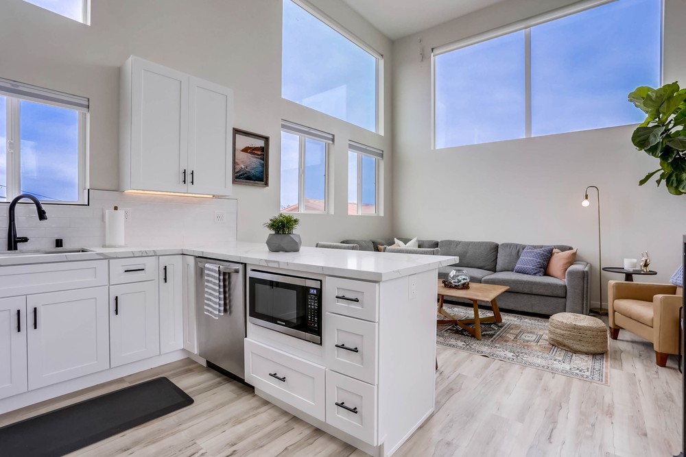 Virtual tour photo 15 of 35 for 2879 McGraw St