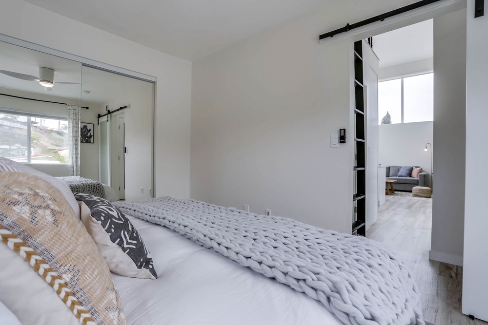 Virtual tour photo 28 of 35 for 2879 McGraw St