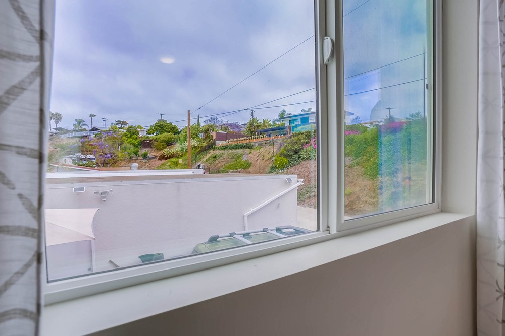Virtual tour photo 29 of 35 for 2879 McGraw St