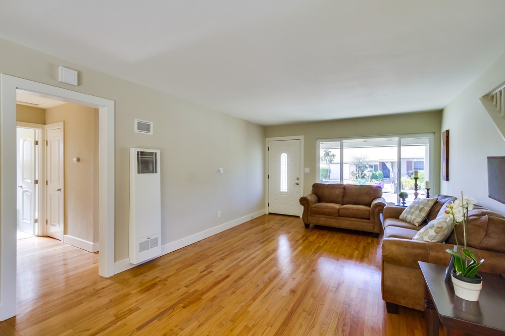 Virtual tour photo 9 of 37 for 2880 Wyandotte Ave