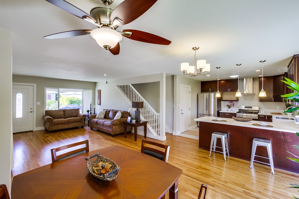 Virtual tour photo 11 of 37 for 2880 Wyandotte Ave