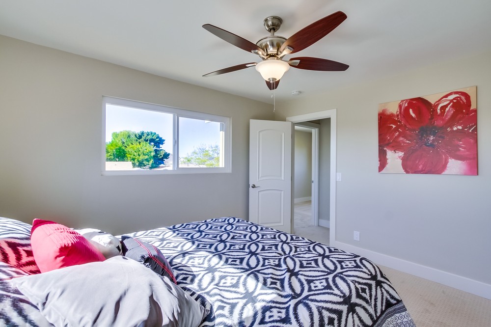 Virtual tour photo 16 of 37 for 2880 Wyandotte Ave