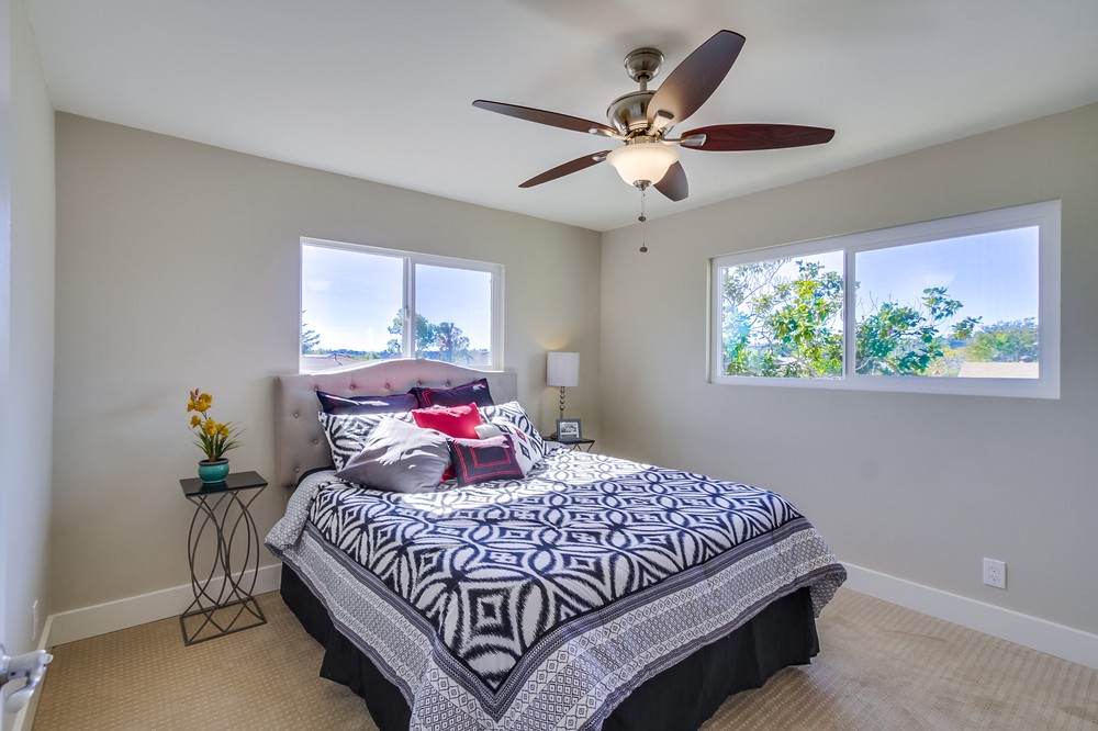 Virtual tour photo 17 of 37 for 2880 Wyandotte Ave