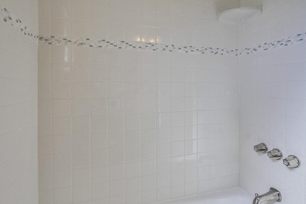 Virtual tour photo 29 of 37 for 2880 Wyandotte Ave