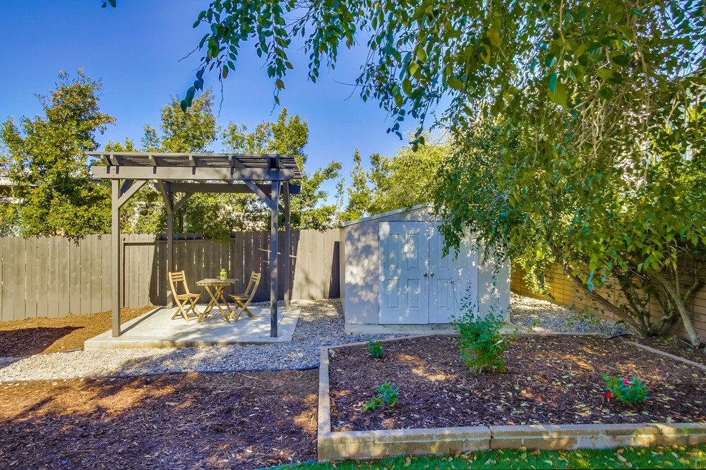 Virtual tour photo 33 of 37 for 2880 Wyandotte Ave