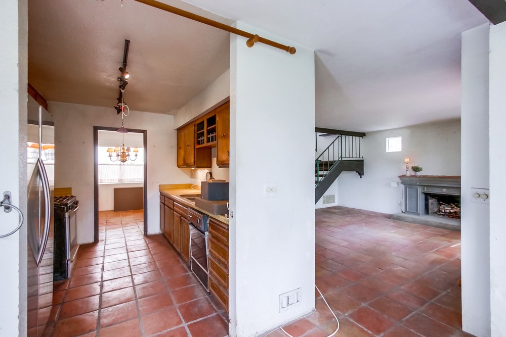 Virtual tour photo 13 of 43 for 2885 47th St