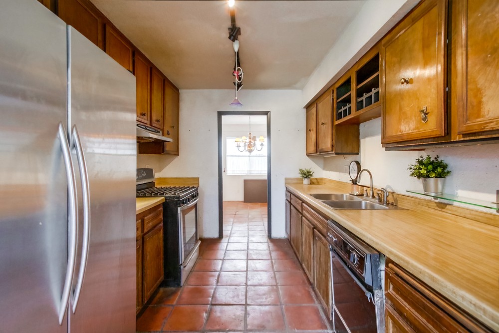 Virtual tour photo 14 of 43 for 2885 47th St
