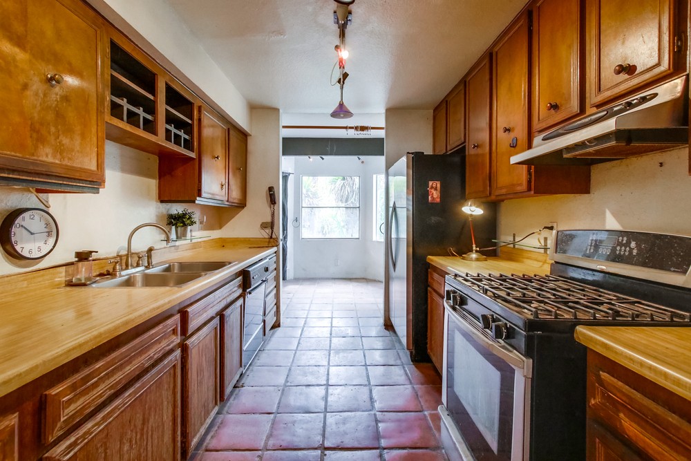 Virtual tour photo 15 of 43 for 2885 47th St