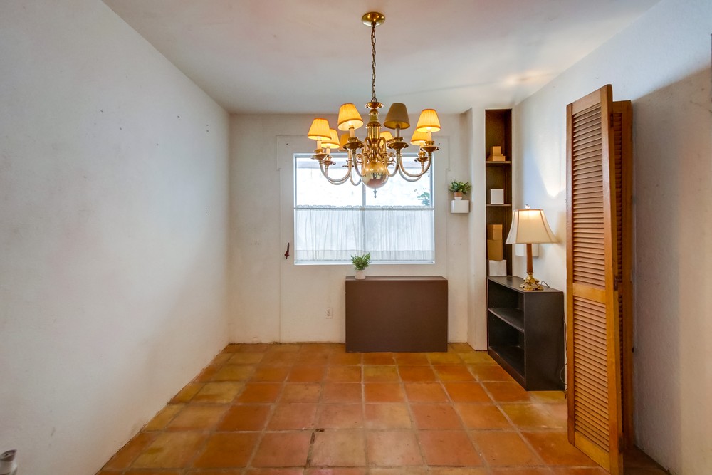 Virtual tour photo 18 of 43 for 2885 47th St