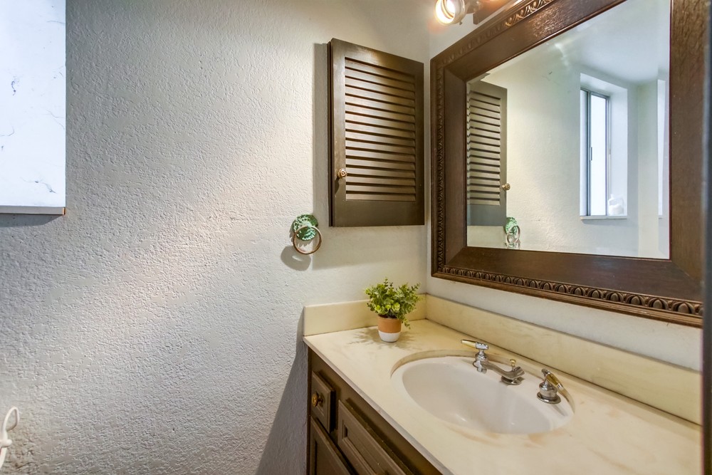 Virtual tour photo 21 of 43 for 2885 47th St