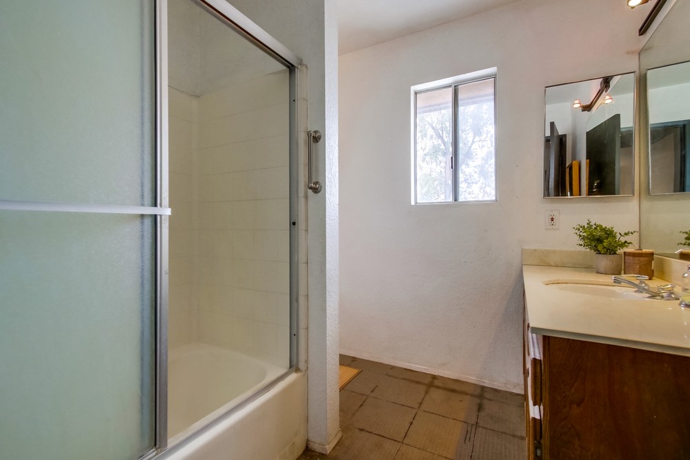 Virtual tour photo 34 of 43 for 2885 47th St