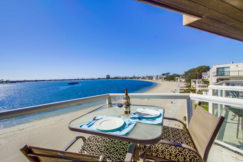 Virtual tour photo 27 of 53 for 3888 Riviera Dr #404