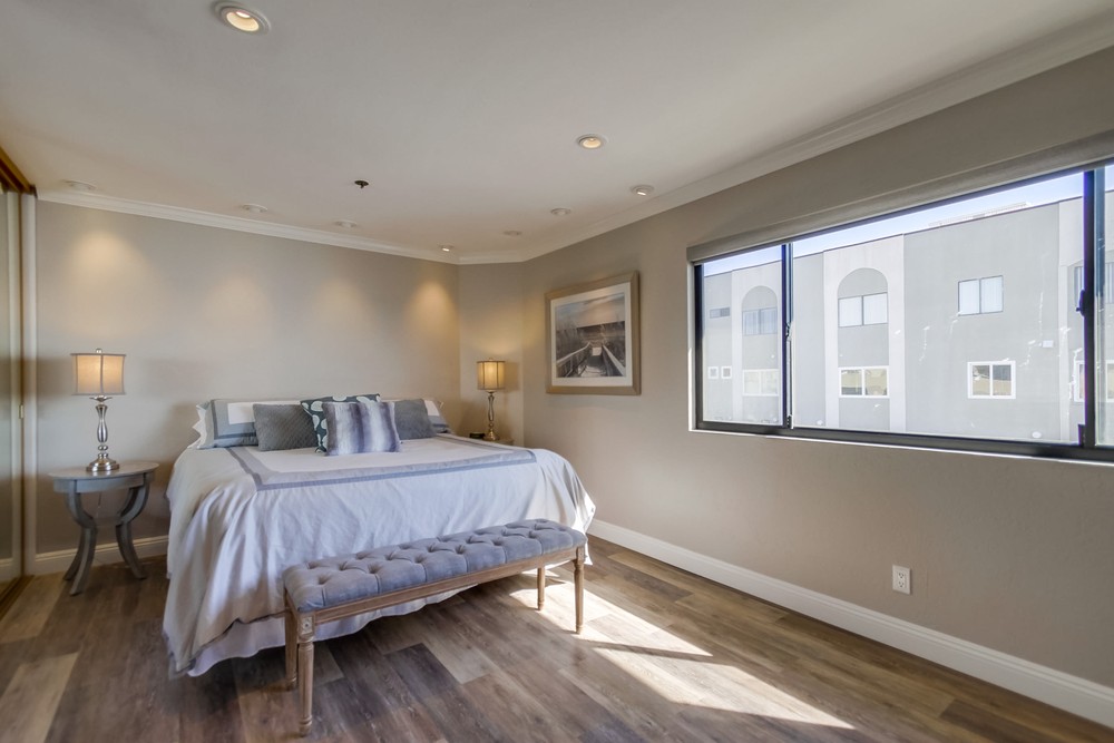 Virtual tour photo 33 of 53 for 3888 Riviera Dr #404