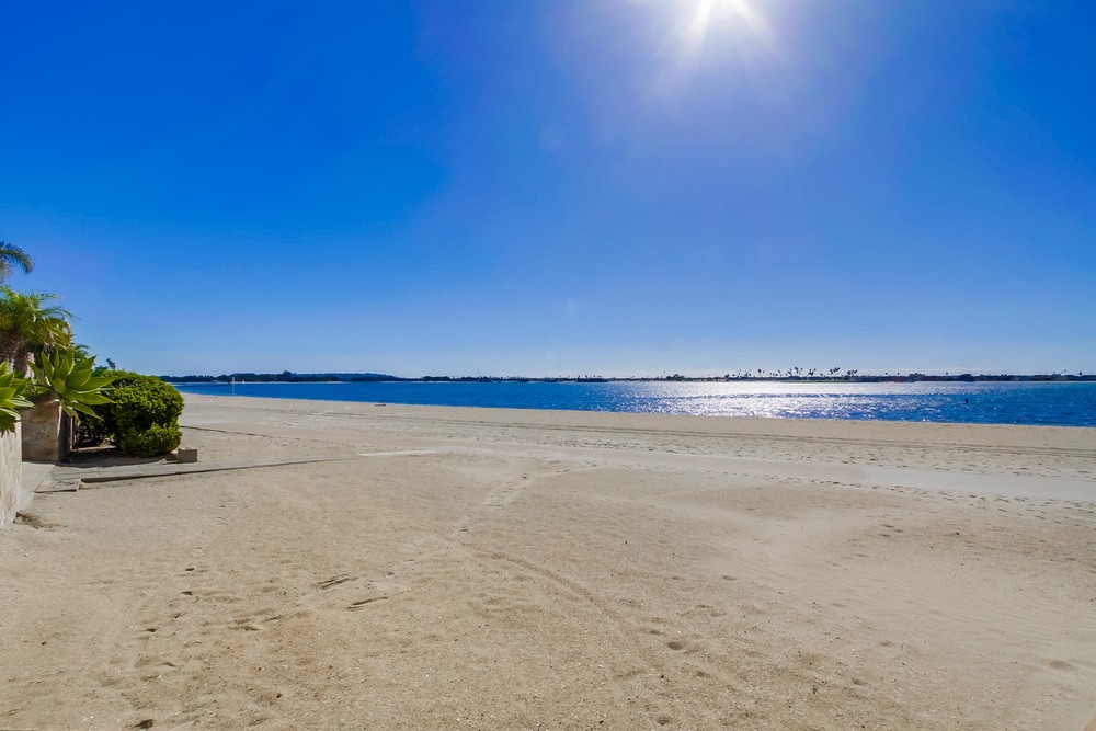Virtual tour photo 52 of 53 for 3888 Riviera Dr #404
