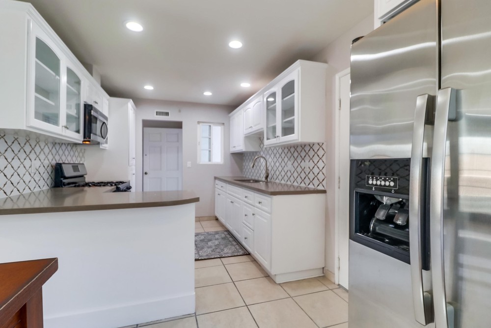 Virtual tour photo 15 of 32 for 2890 Donax Ave