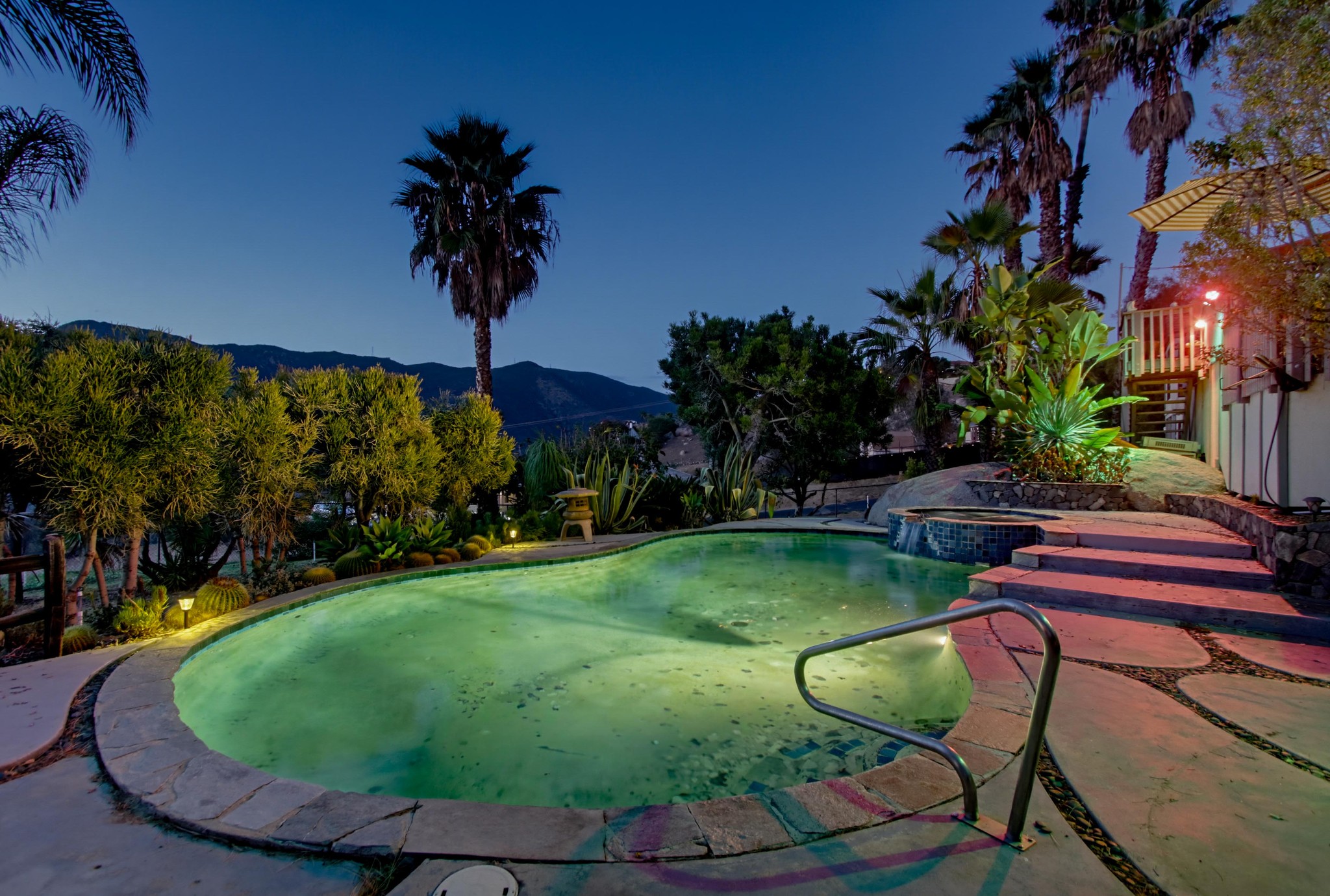 Virtual tour photo 16 of 152 for 2890 Vista Del Rio