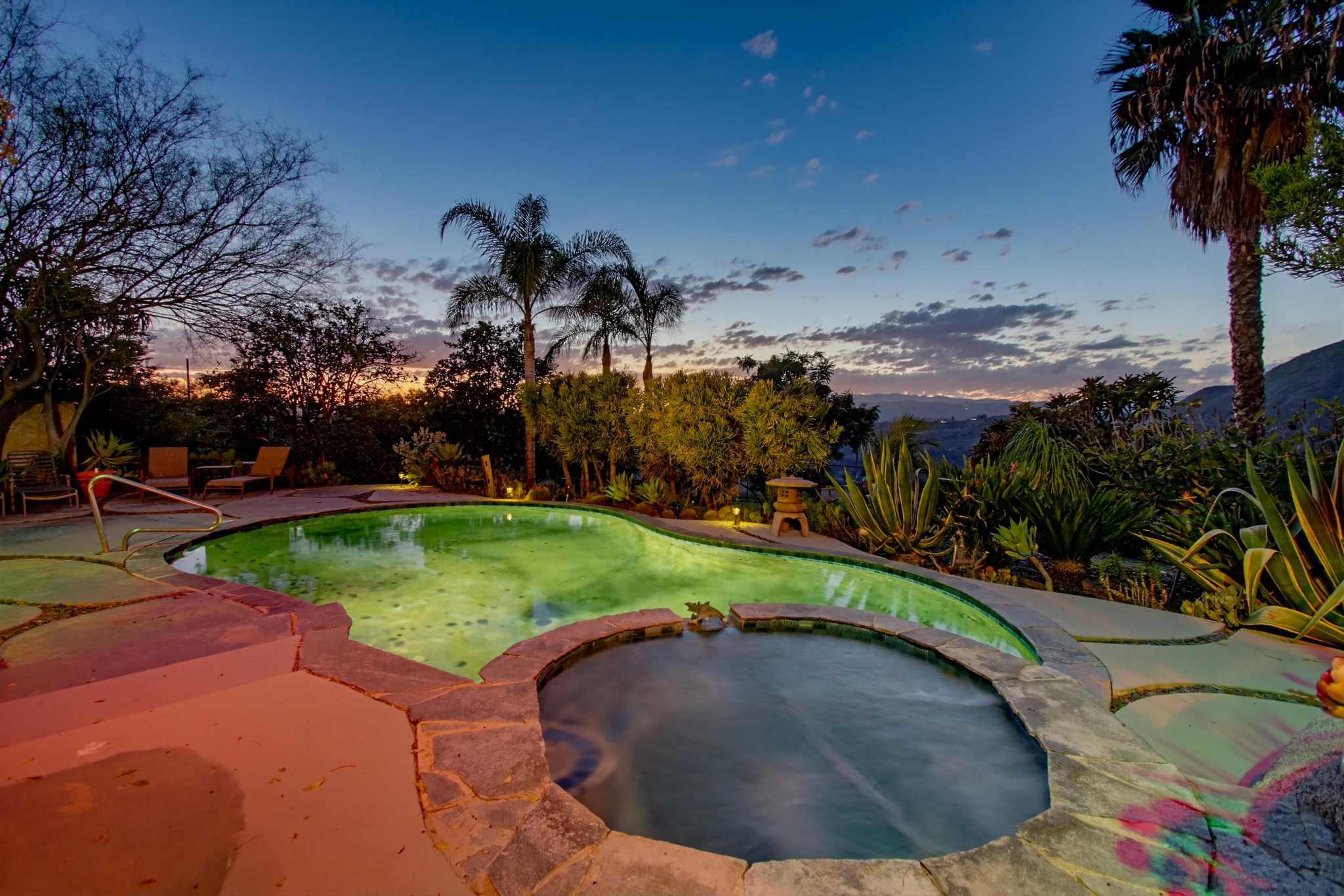 Virtual tour photo 18 of 152 for 2890 Vista Del Rio