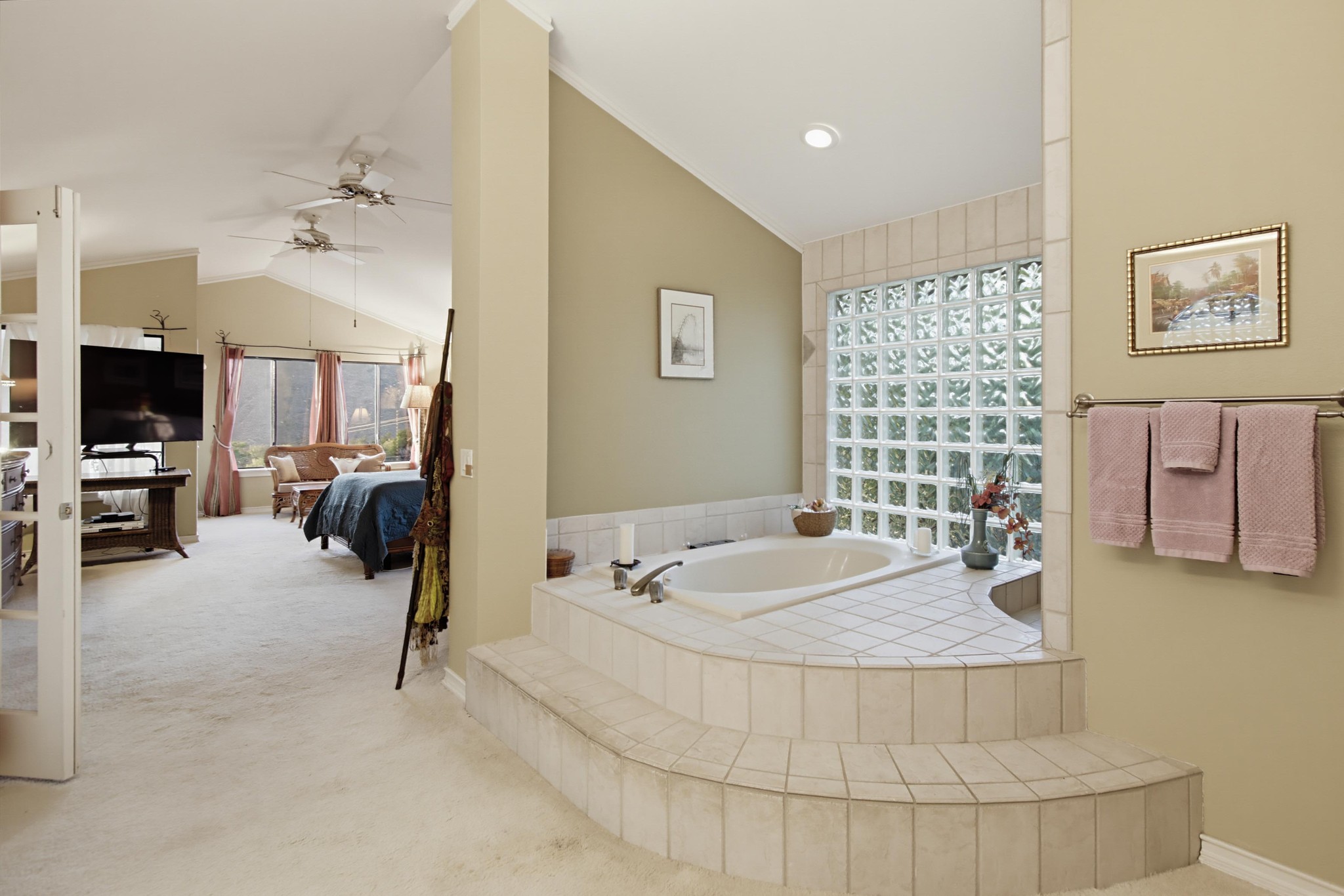 Virtual tour photo 54 of 152 for 2890 Vista Del Rio
