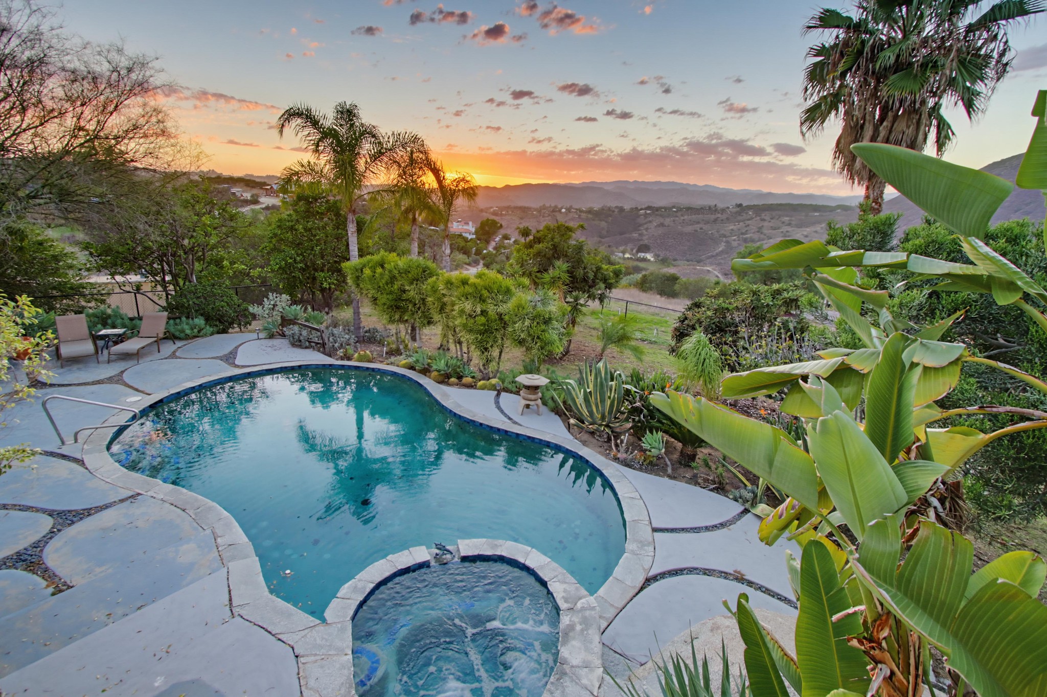 Virtual tour photo 88 of 152 for 2890 Vista Del Rio