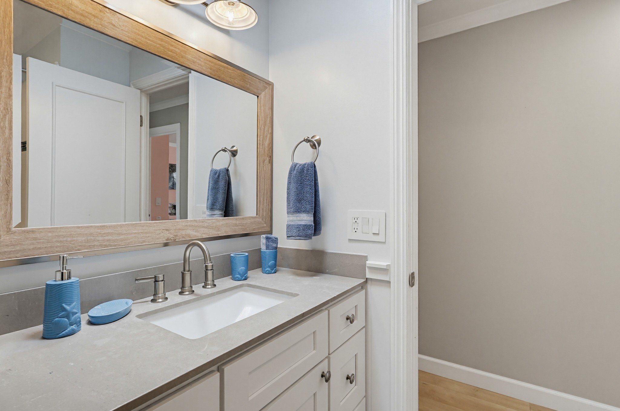 Virtual tour photo 64 of 106 for 28915 Sprucegrove Dr