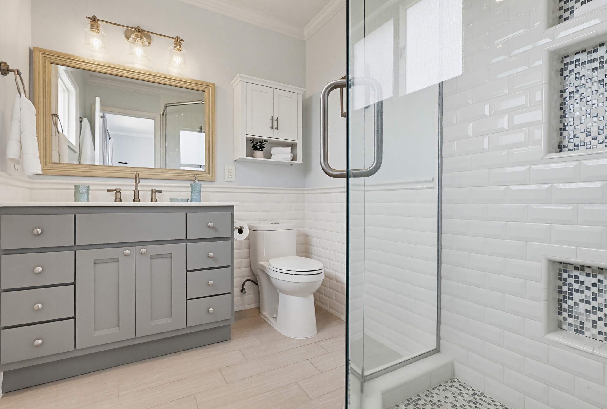 Virtual tour photo 70 of 106 for 28915 Sprucegrove Dr