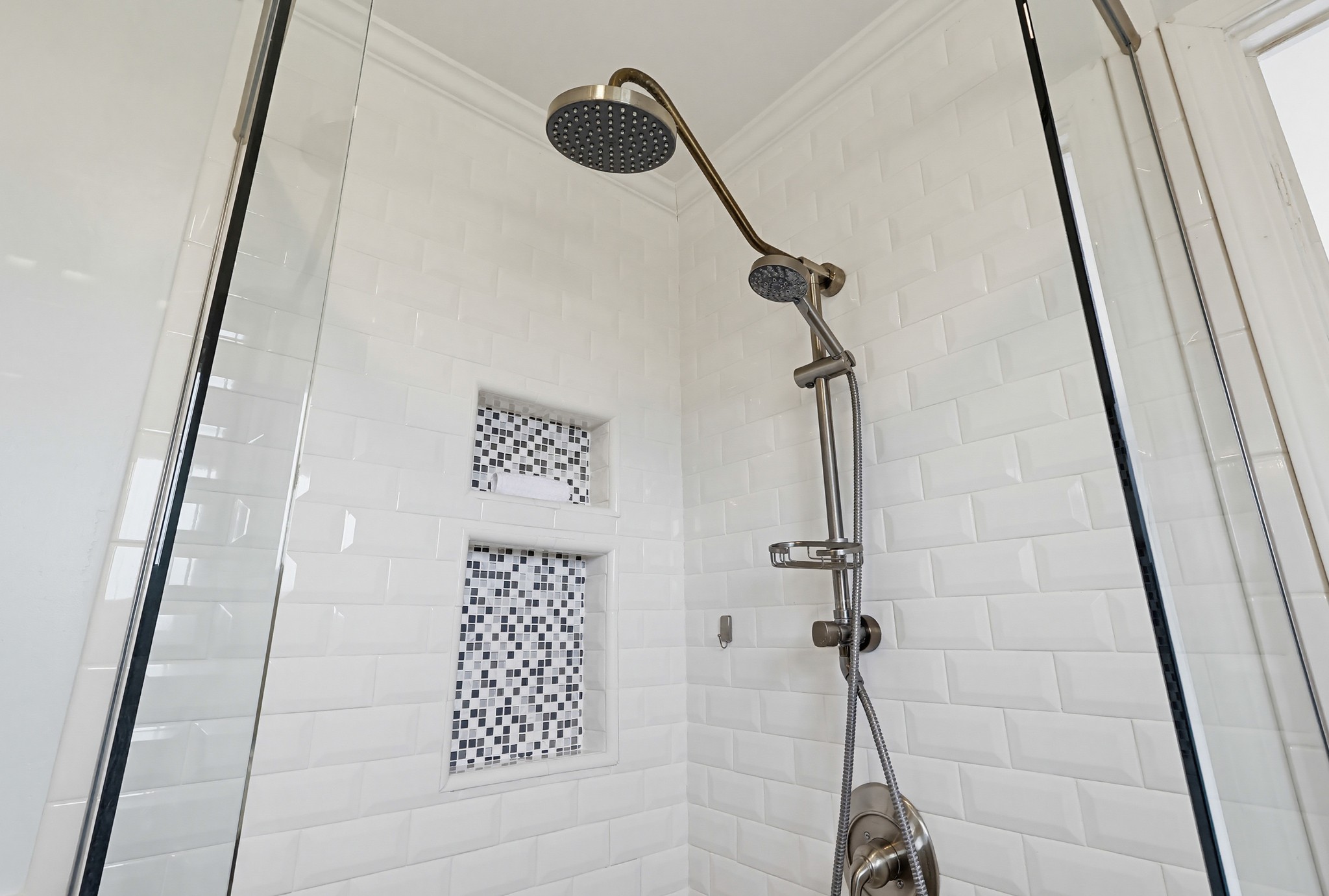 Virtual tour photo 71 of 106 for 28915 Sprucegrove Dr