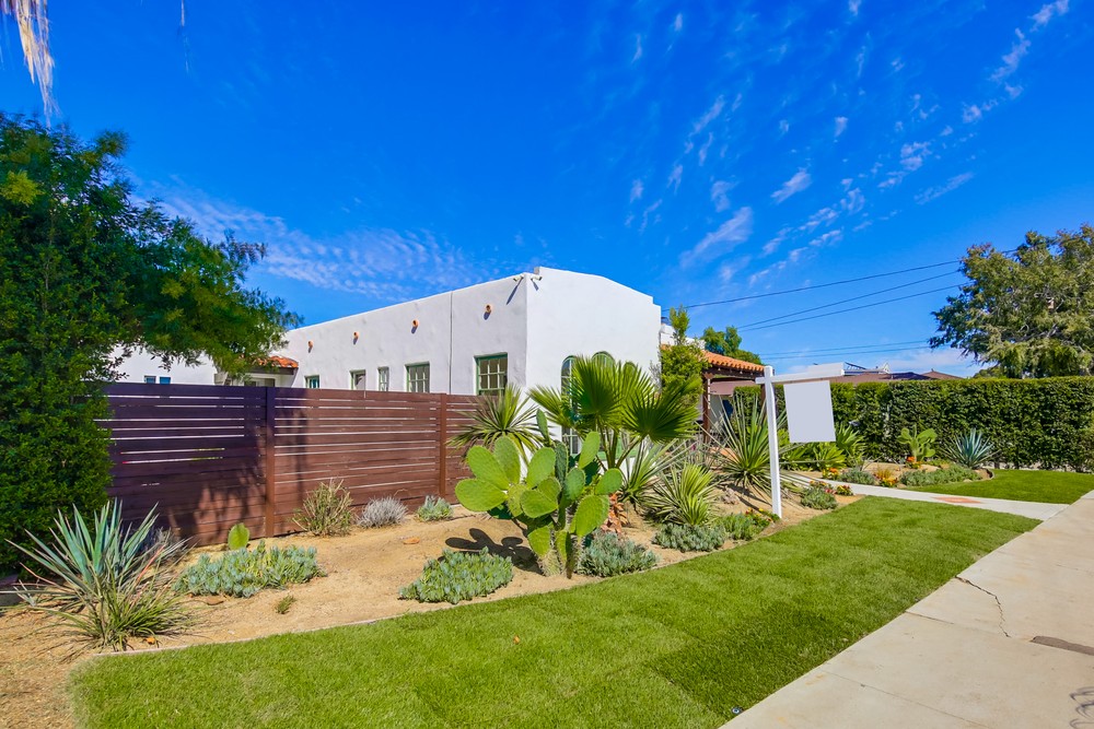 Virtual tour photo 3 of 50 for 2896 Copley Ave