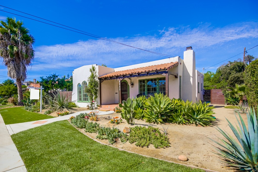 Virtual tour photo 4 of 50 for 2896 Copley Ave