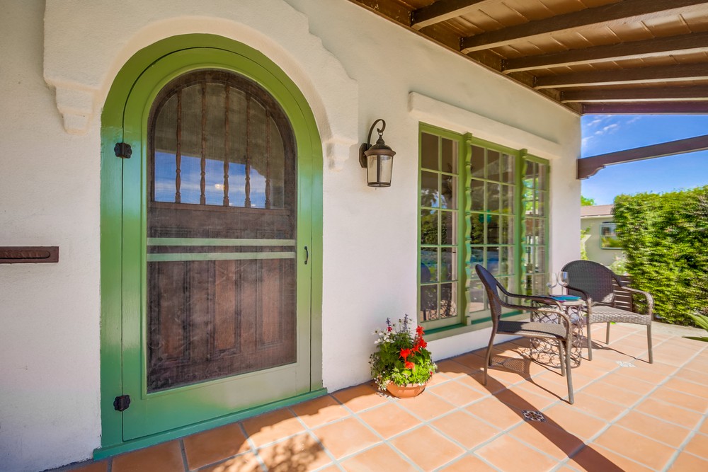 Virtual tour photo 7 of 50 for 2896 Copley Ave