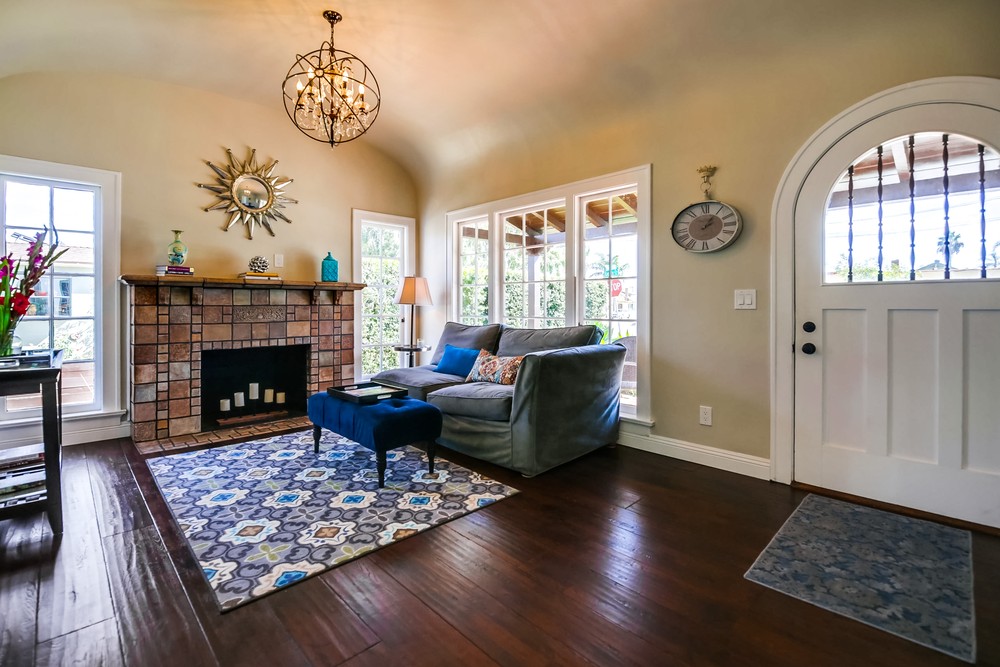 Virtual tour photo 9 of 50 for 2896 Copley Ave