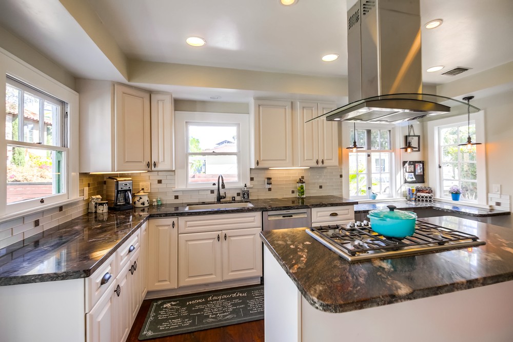 Virtual tour photo 20 of 50 for 2896 Copley Ave