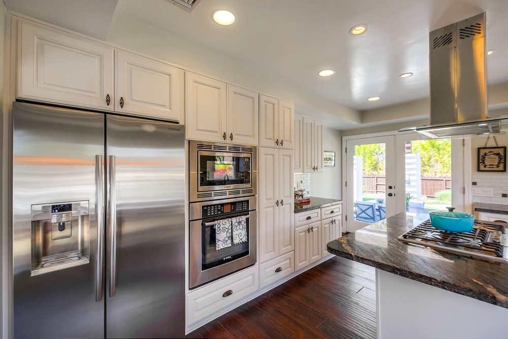 Virtual tour photo 22 of 50 for 2896 Copley Ave