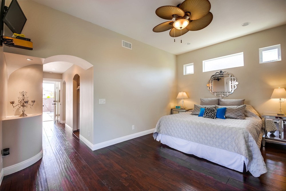 Virtual tour photo 27 of 50 for 2896 Copley Ave