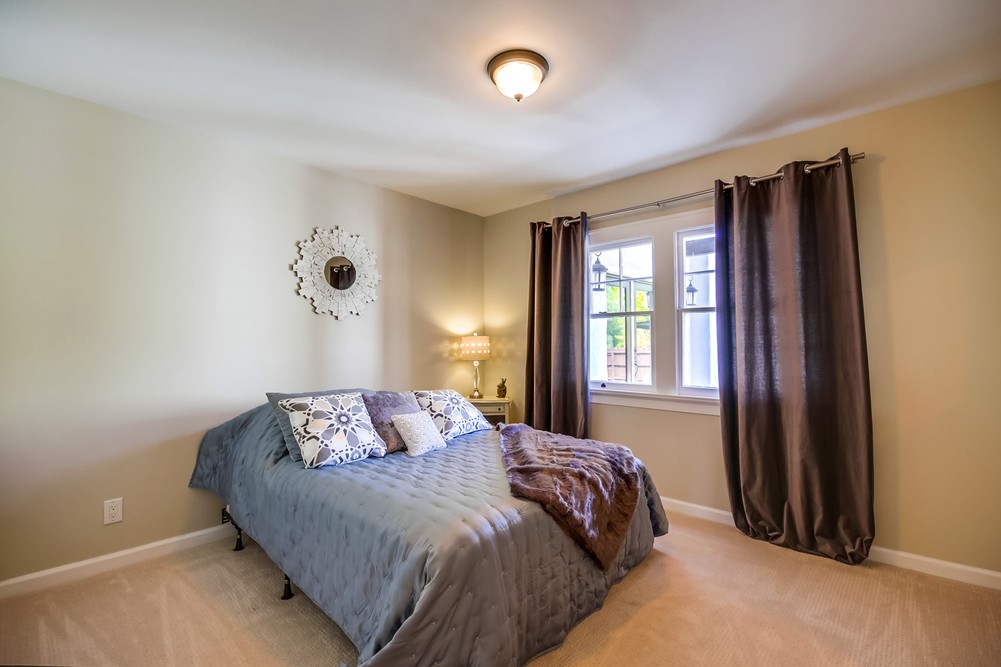 Virtual tour photo 31 of 50 for 2896 Copley Ave