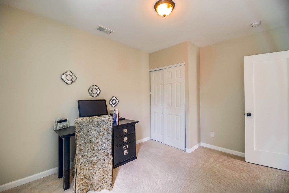 Virtual tour photo 35 of 50 for 2896 Copley Ave