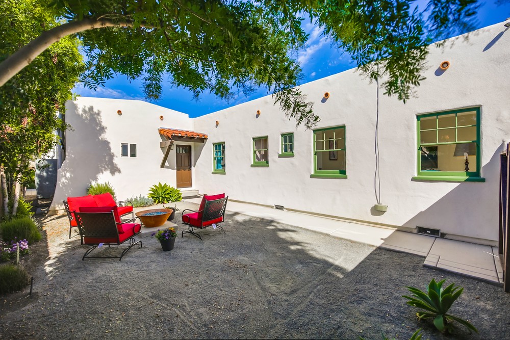 Virtual tour photo 41 of 50 for 2896 Copley Ave