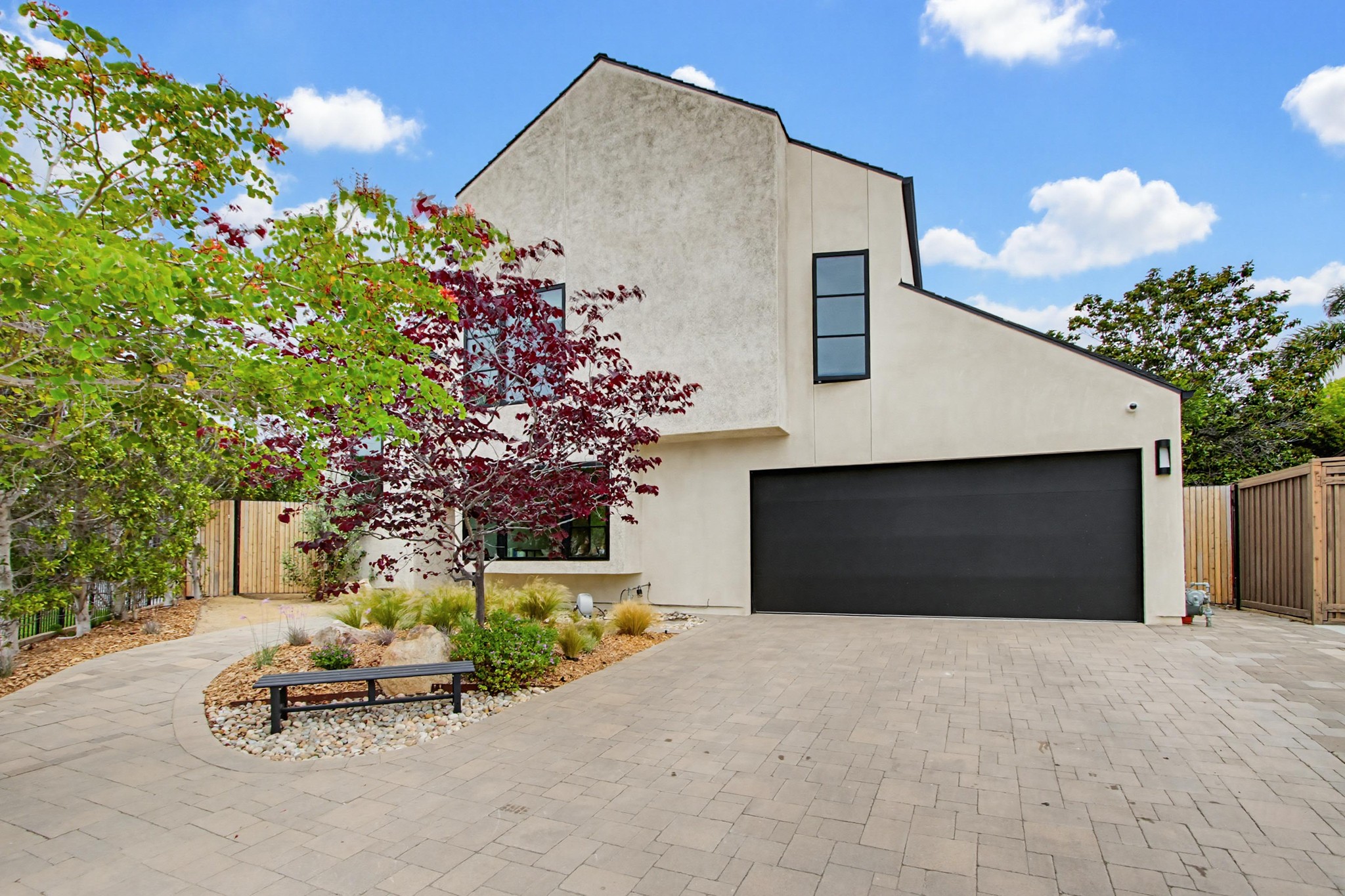 Virtual tour photo 4 of 86 for 290 Sharp Pl