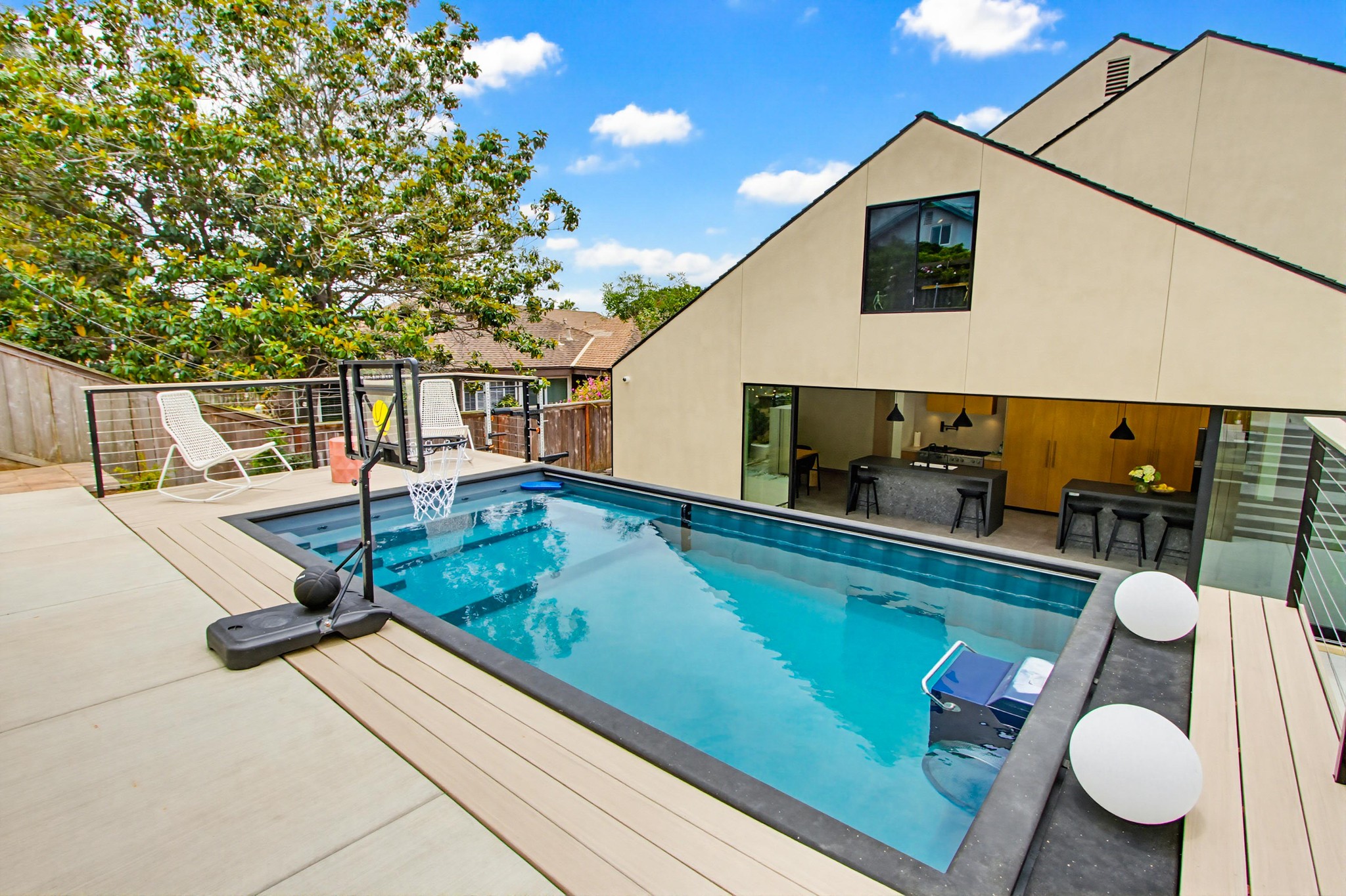 Virtual tour photo 66 of 86 for 290 Sharp Pl
