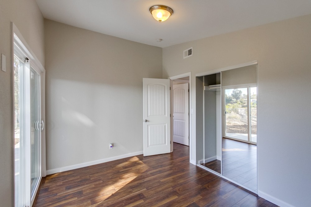 Virtual tour photo 27 of 44 for 2902 Mobley St