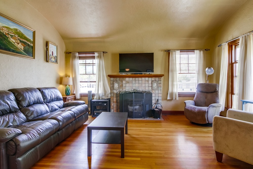 Virtual tour photo 12 of 43 for 2905 32nd St